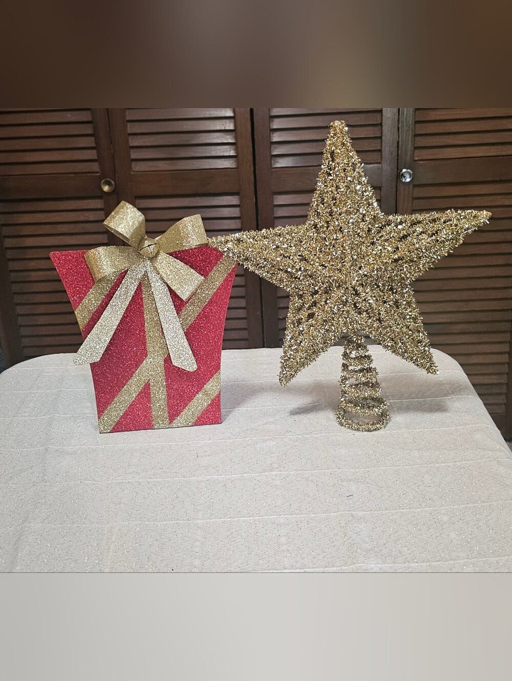 Gold Glitter Star Tree Topper & Red Gold Gift Box Christmas Decor Set